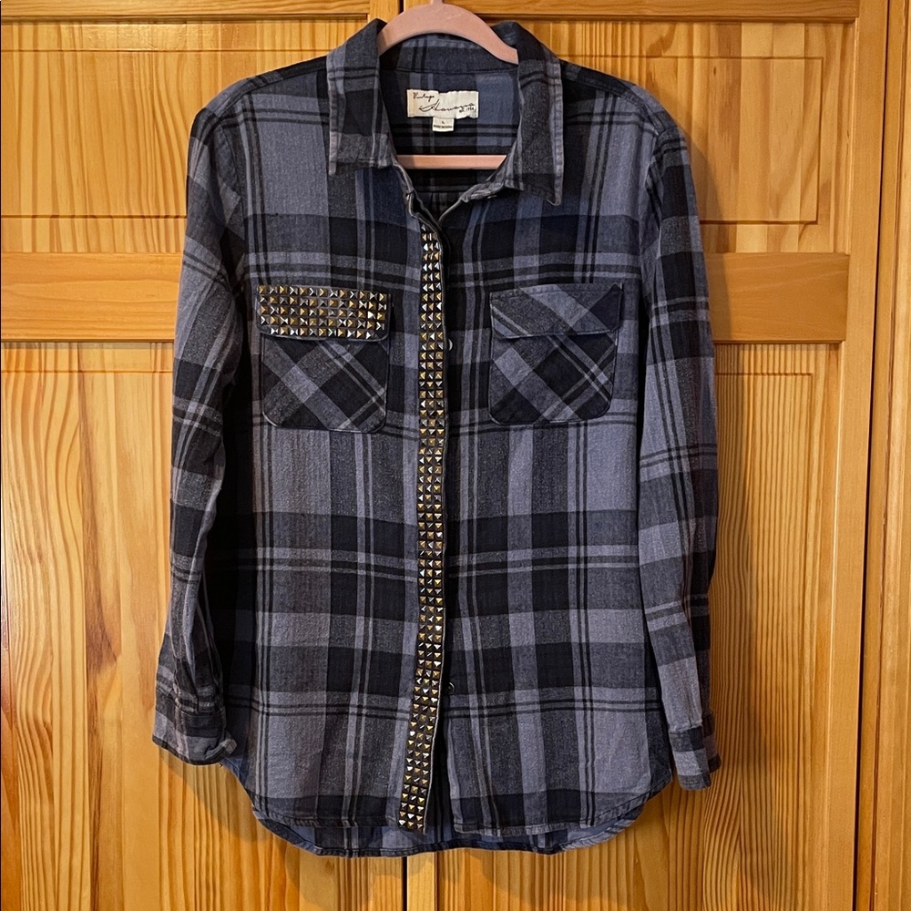 Vintage Havana Woman’s Large Studded Plaid Button-Up Shirt
